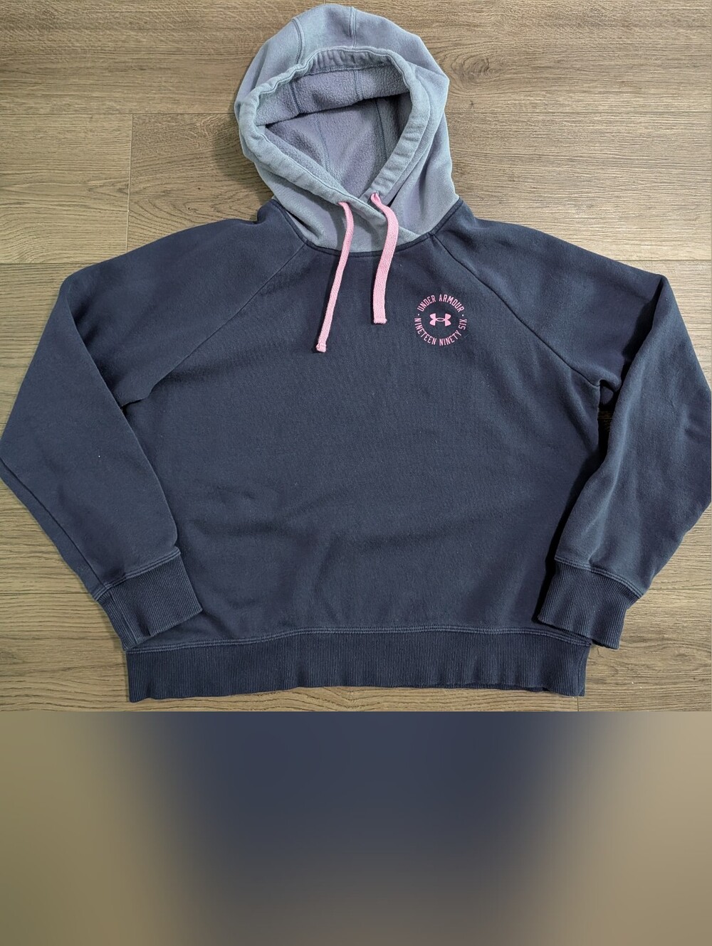Under Armour Sweatshirt
